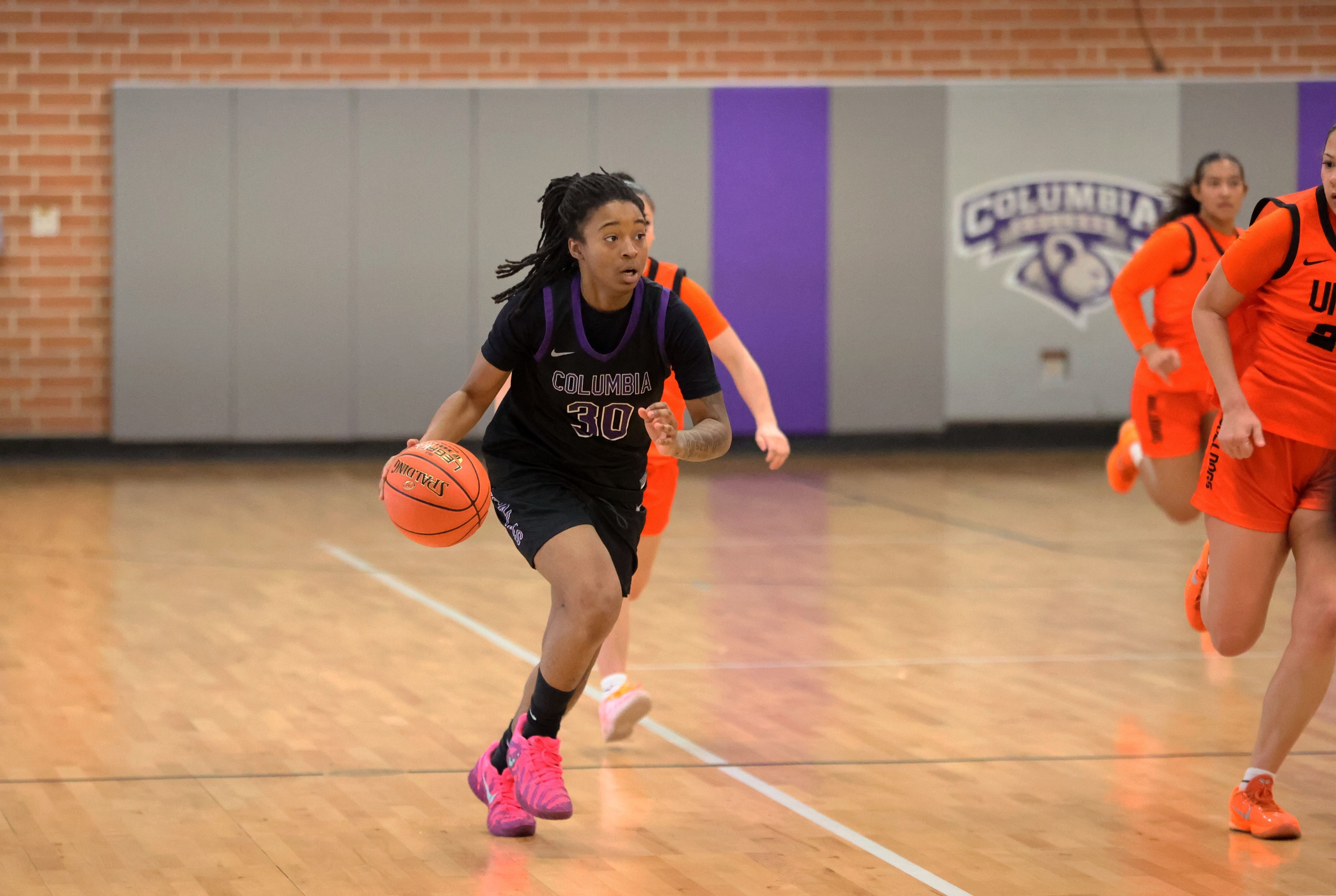 Guard Tysonia Sunshine Lowe, courtesy of Bob Stoner